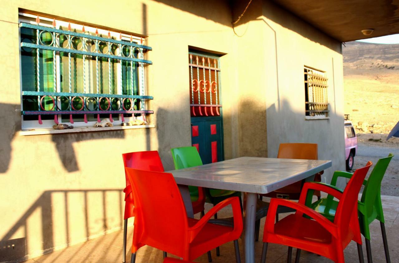 Bed and Breakfast Bedouin Pink Ecohouse à Wadi Musa Extérieur photo