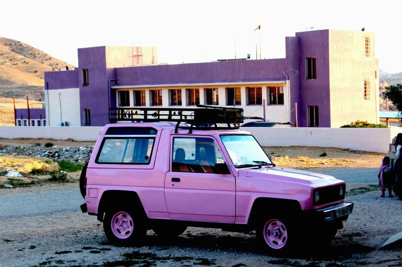 Bed and Breakfast Bedouin Pink Ecohouse à Wadi Musa Extérieur photo