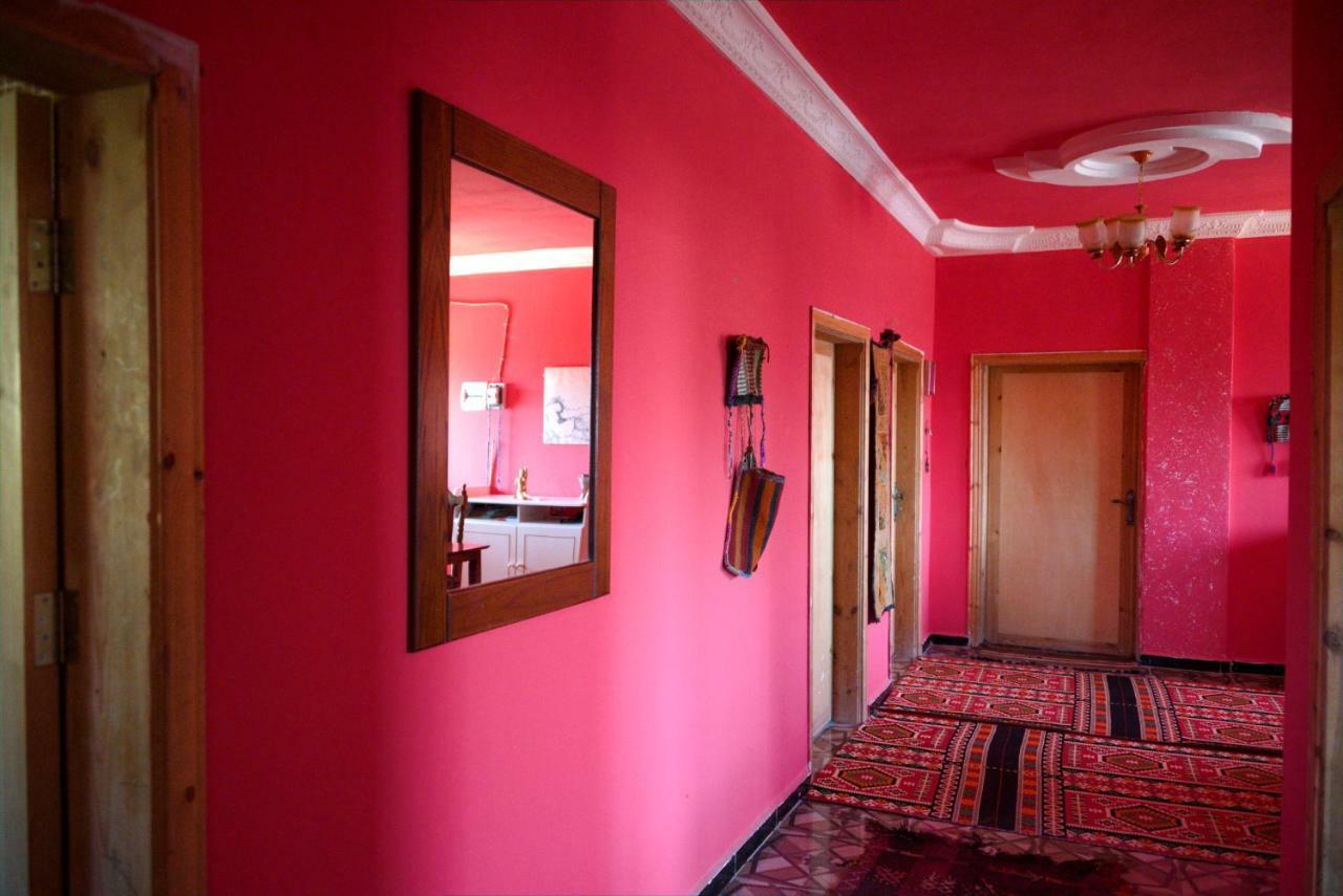 Bed and Breakfast Bedouin Pink Ecohouse à Wadi Musa Extérieur photo
