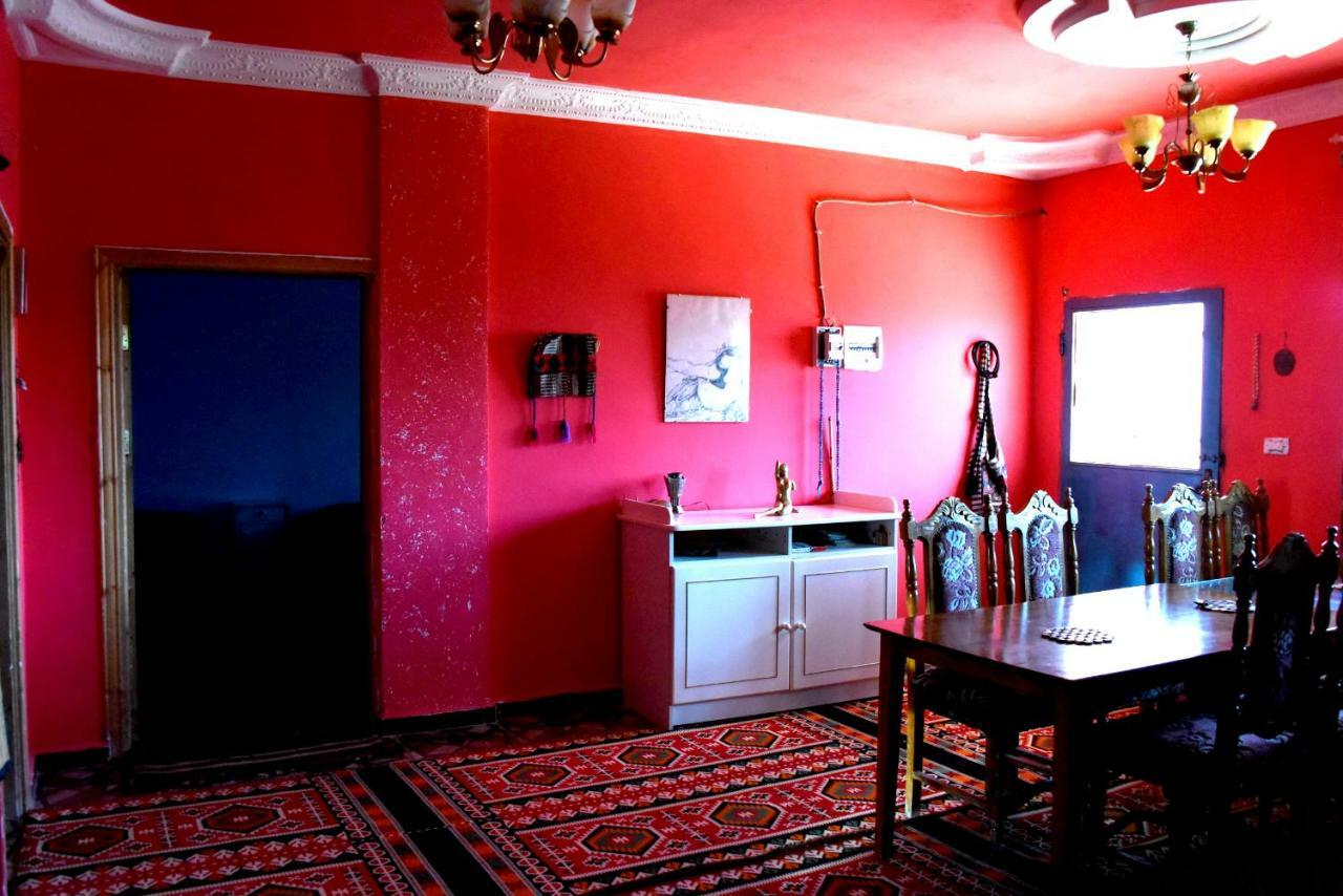 Bed and Breakfast Bedouin Pink Ecohouse à Wadi Musa Extérieur photo