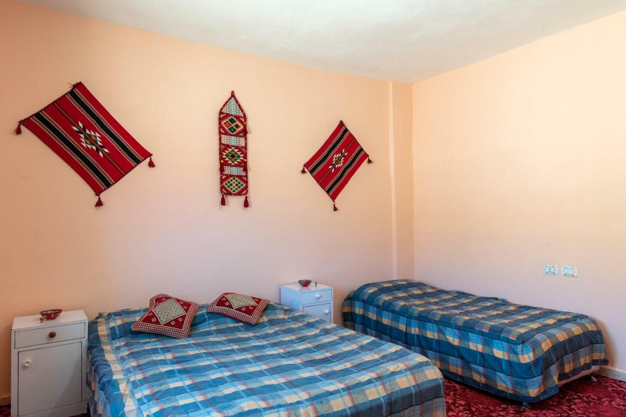 Bed and Breakfast Bedouin Pink Ecohouse à Wadi Musa Extérieur photo