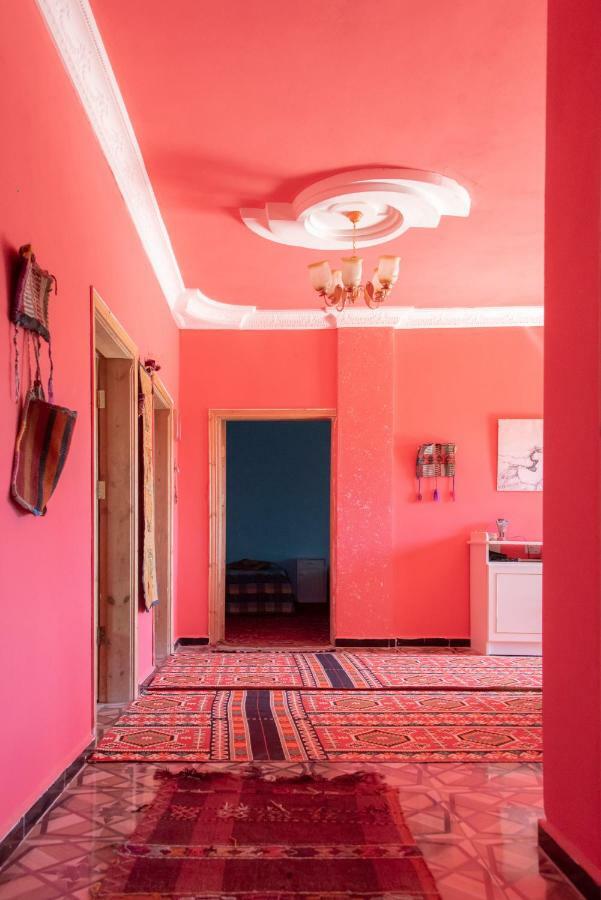 Bed and Breakfast Bedouin Pink Ecohouse à Wadi Musa Extérieur photo